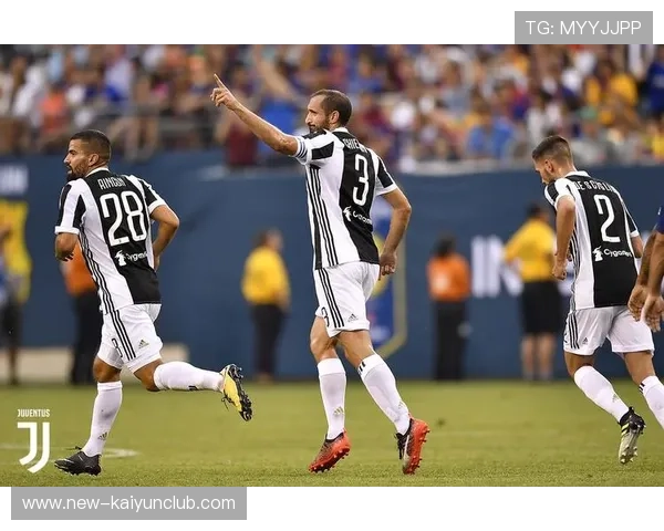 尤文门前的角球配合在本轮取得巨大成功 尤文门前的角球配合在本轮取得巨大成功