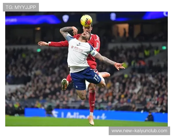 热刺多次制造威胁，库卢切夫斯基贴地斩破门